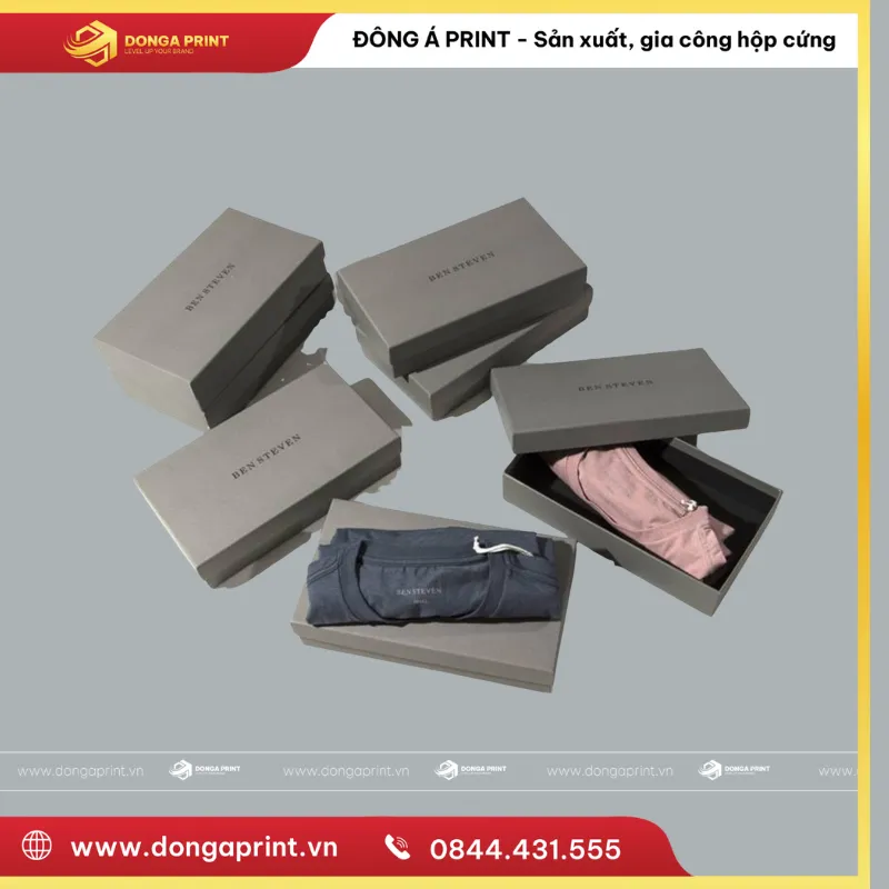 in hộp giấy đựng quần áo