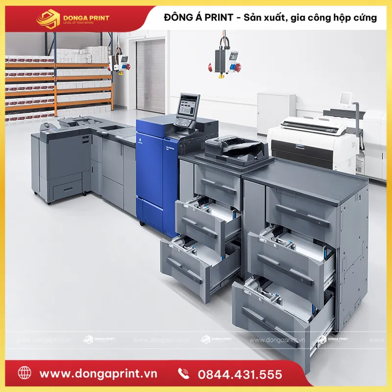 in hộp giấy đựng quần áo