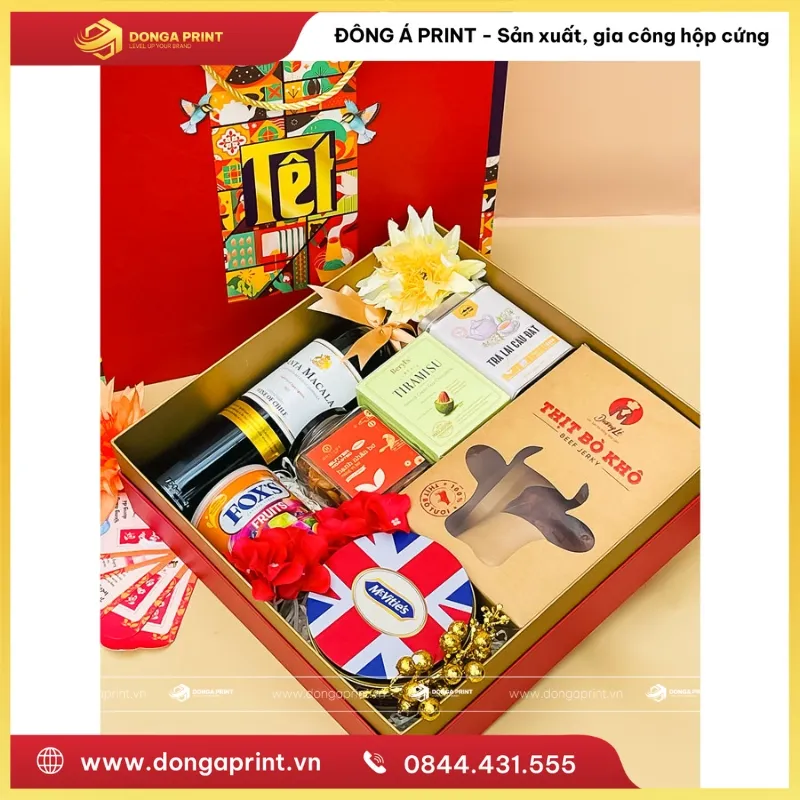 hộp quà Tết tặng khách hàng