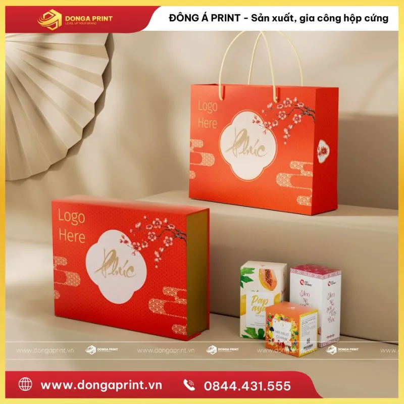hộp quà Tết màu đỏ