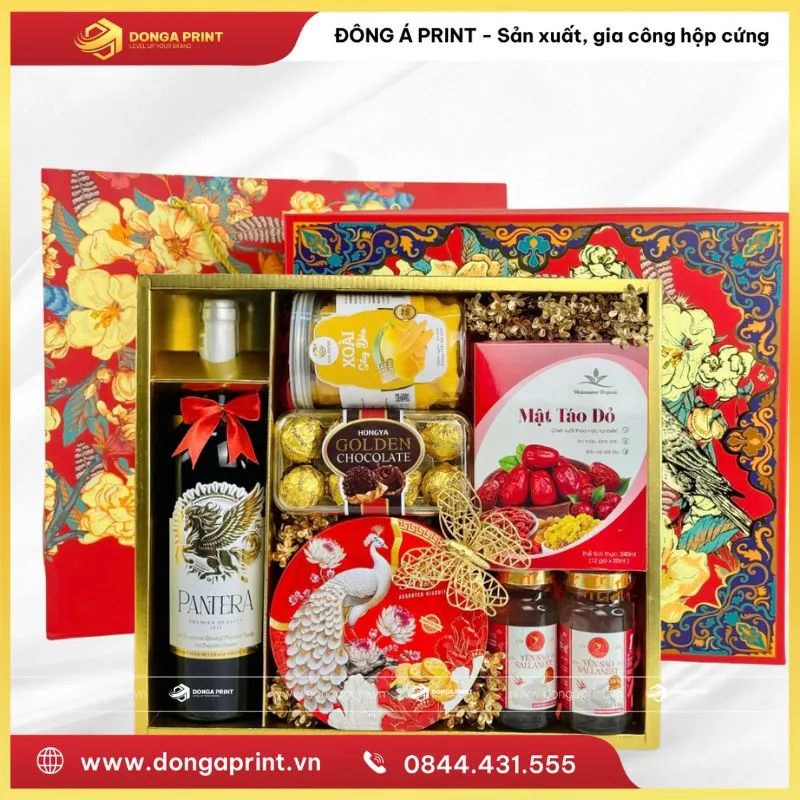 hộp quà Tết màu đỏ
