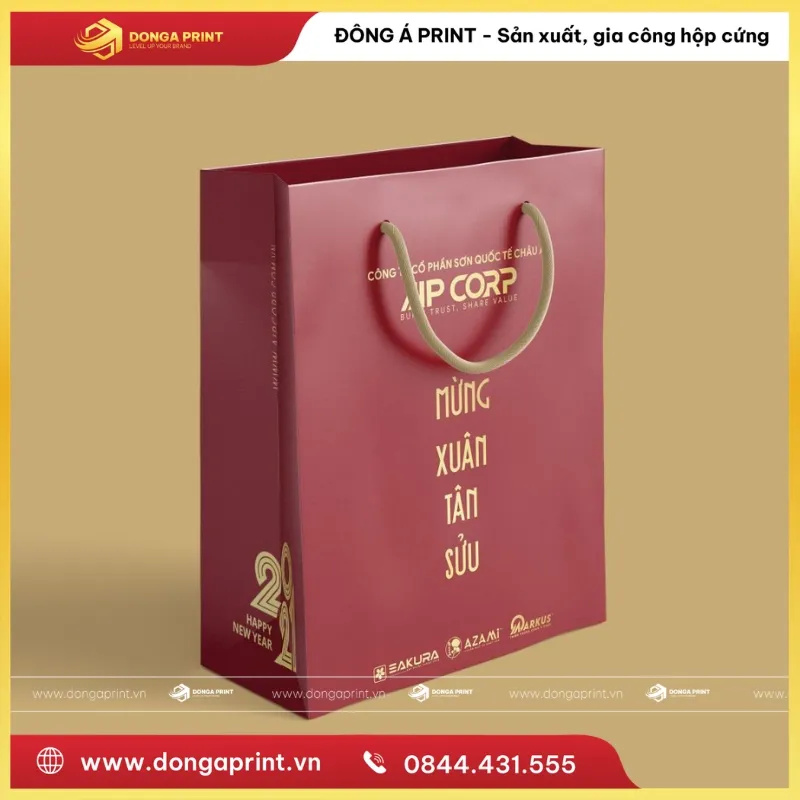 In túi giấy đựng quà Tết