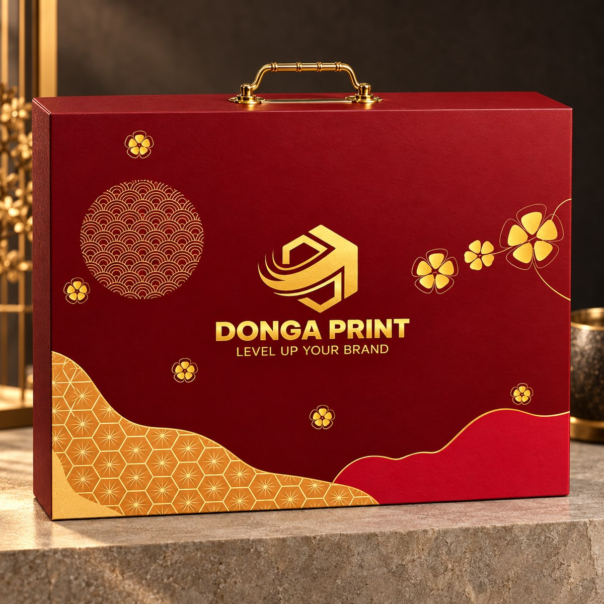 Quà Tặng Cho Đại Lý: 7 Gợi Ý Hộp Quà In Logo Dịp Cuối Năm 11 Quà tặng cho đại lý: hộp cứng đỏ quai xách kim loại ép kim logo vàng