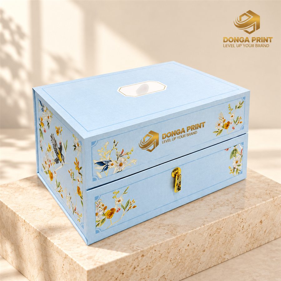 Hộp Cứng 2 Tầng: 5 Kiểu Cấu Tạo, Quy Cách & Cách Đặt In Theo Yêu Cầu 15 Hộp cứng 2 tầng màu xanh nhạt hoạ tiết hoa chim, khoá vàng ở tầng dưới