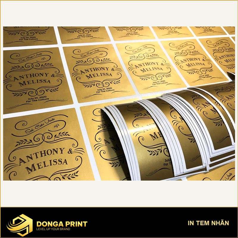 in trên màng metalize vàng có in trắng lót